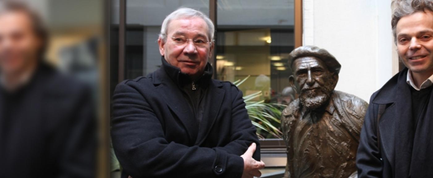 Dévoilement de la statue de l’abbé Pierre, à Paris